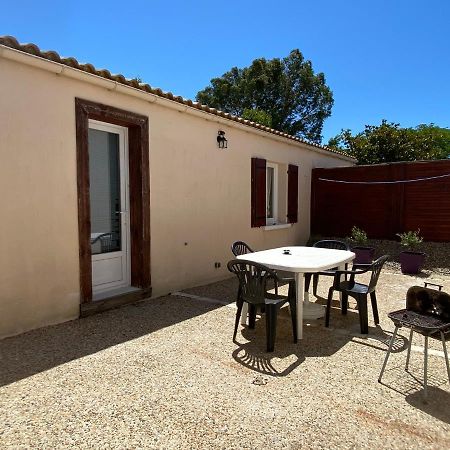 Maison *** Avec Cour 3Km Plage Et La Rochelle Saint-Vivien  Exteriör bild